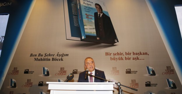 Başkan Böcek’in kitabı raflarda