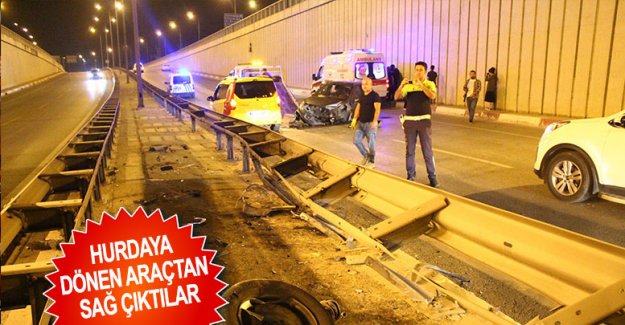 Hurdaya dönen araçtan sağ çıktılar