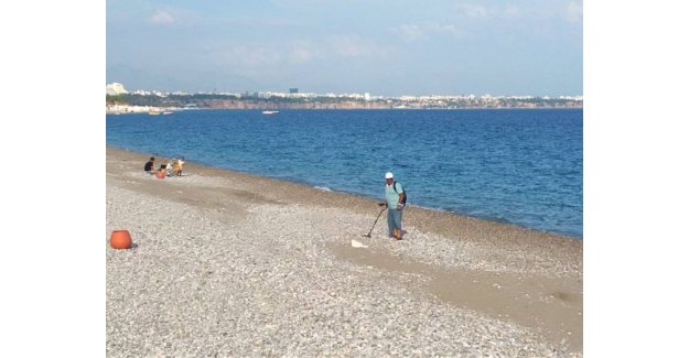 Plajda ‘define’ sezonu açıldı