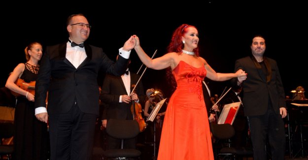 Sezonu 'Carmina Burana' açtı