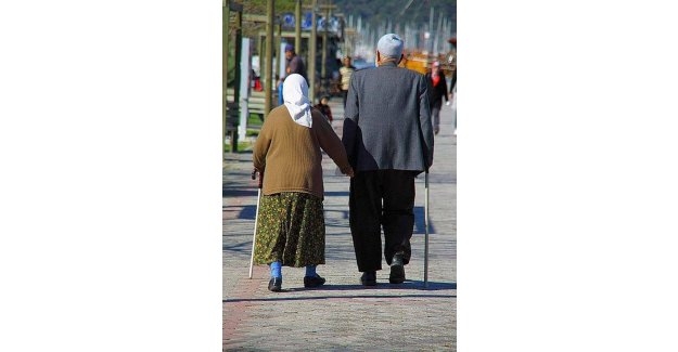 Yaşlılık tartışılacak