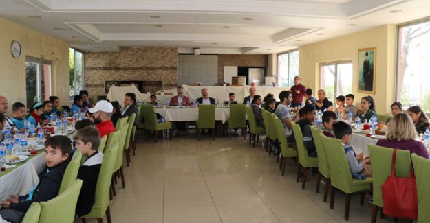 Başkan Şahin çocukları ağırladı