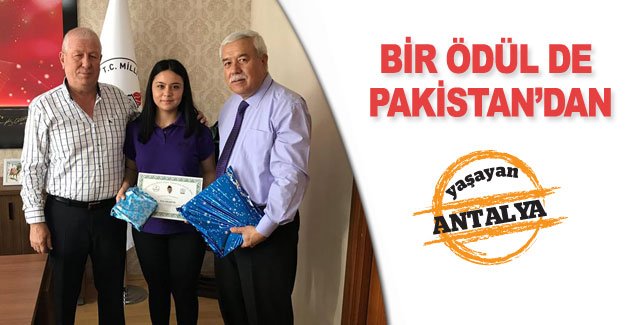 Bir ödül de Pakistan’dan