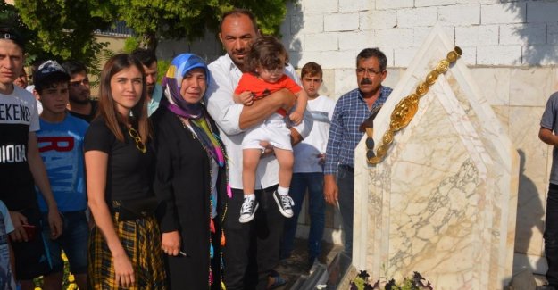 Başpehlivan kemeri babasına götürdü