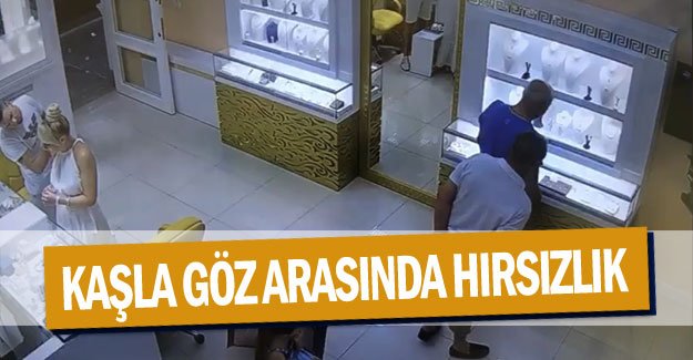 Kaşla göz arasında hırsızlık