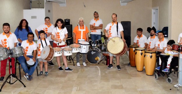 Özel bireyler konser verecek
