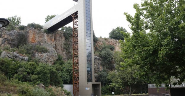 Panoramik asansörler kullanıma açıldı