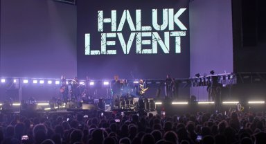 Festivalden Haluk Levent geçti