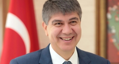 Menderes Türel'den Böcek göndermesi